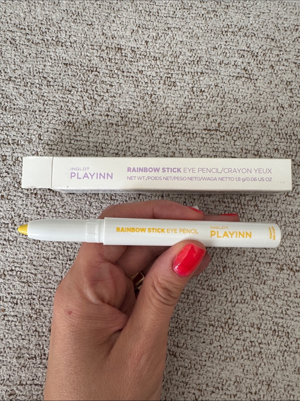 INGLOT PLAYINN Rainbow Stick Eye Pencil - SWEET PINEAPPLE
